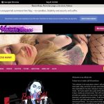 RavenRoxx Sign Up Form